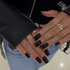 Short Square Press-On Nails – Neutrals – Black