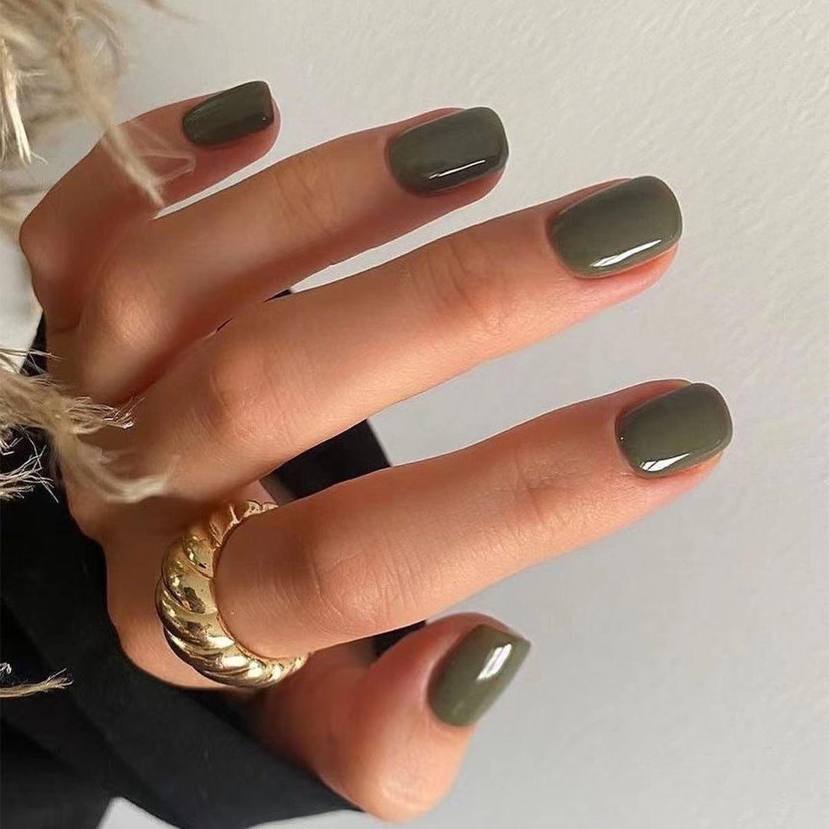 Short Square Press-On Nails – Greens – Olive Khaki